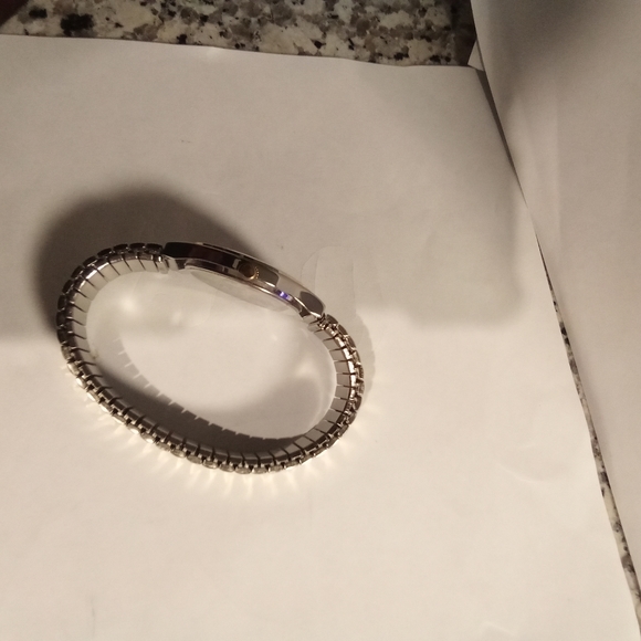 Watch - Picture 2 of 4